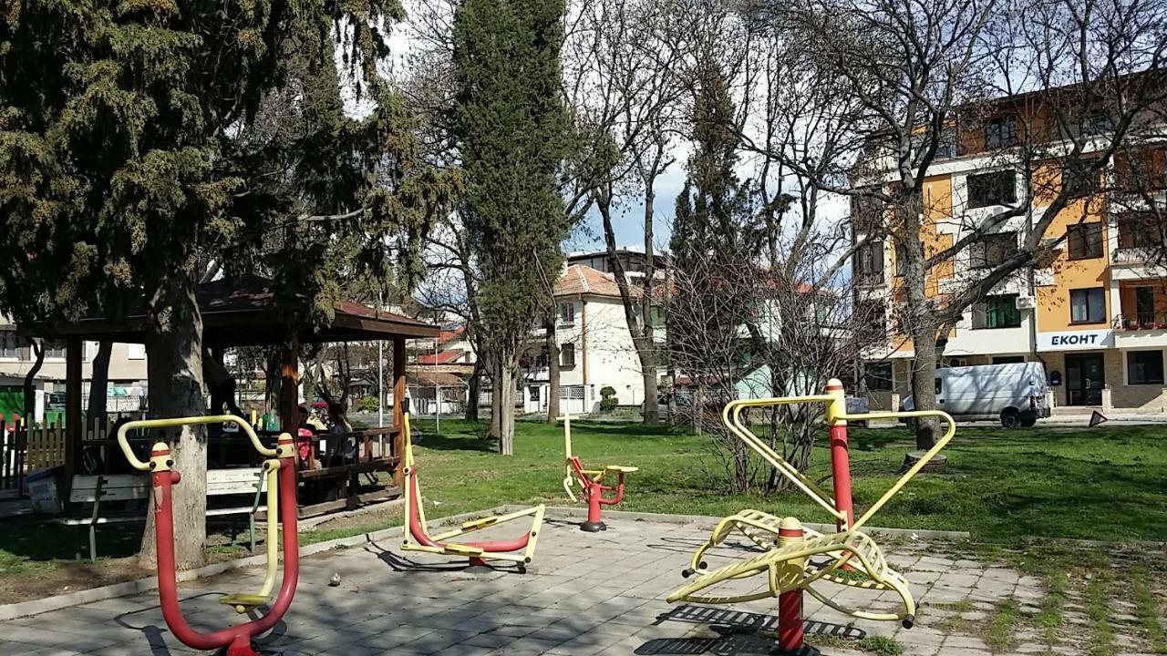 Студио Изгрев Μπουργκάς Εξωτερικό φωτογραφία